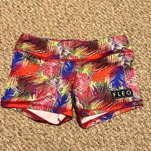 FLEO Women Shorts NWOT